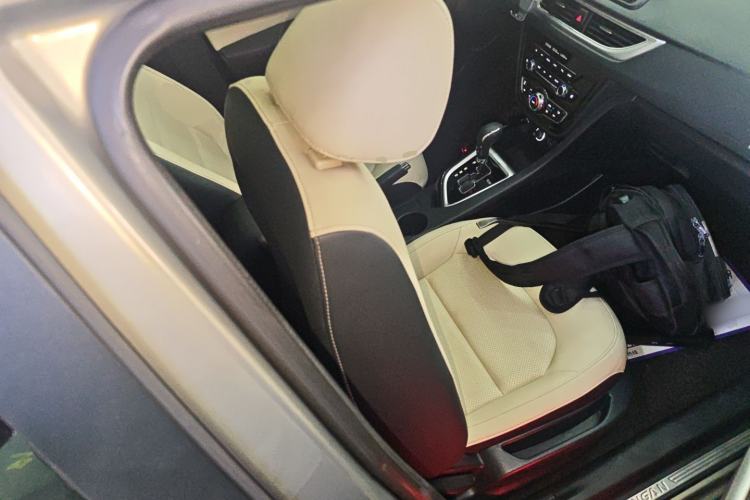 Used CHANGAN Alsvin V7 2016 1.6L Automatic Enjoyment Model China V Standard
