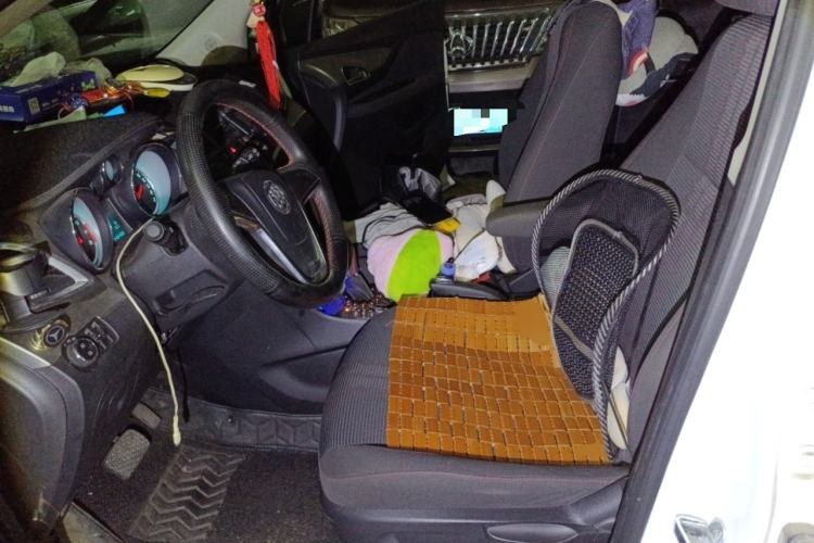 Used Buick Encore 2015 1.4T Automatic Two-Wheel Drive Urban Elite Version