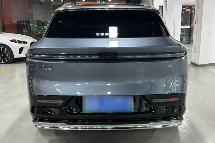 Used Zeekr 7X 2025 75 kWh Rear-Wheel Drive Intelligent Driving Version
