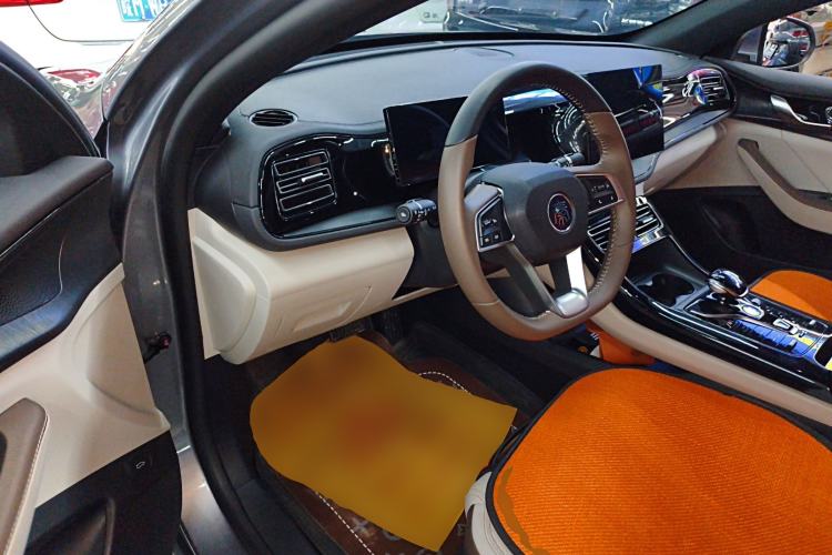 Used BYD Qin PLUS 2024 HONOR Edition DM-i 55KM Leading Model Driver Seat