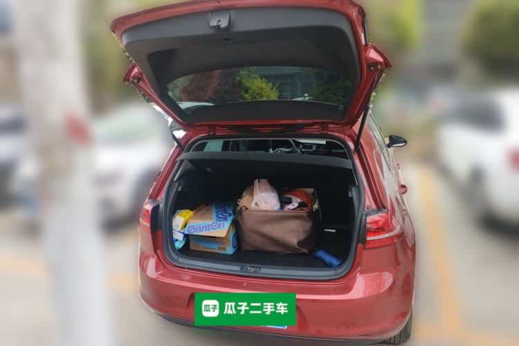 Used Volkswagen Golf 2014 1.6L Automatic Comfort Model Trunk