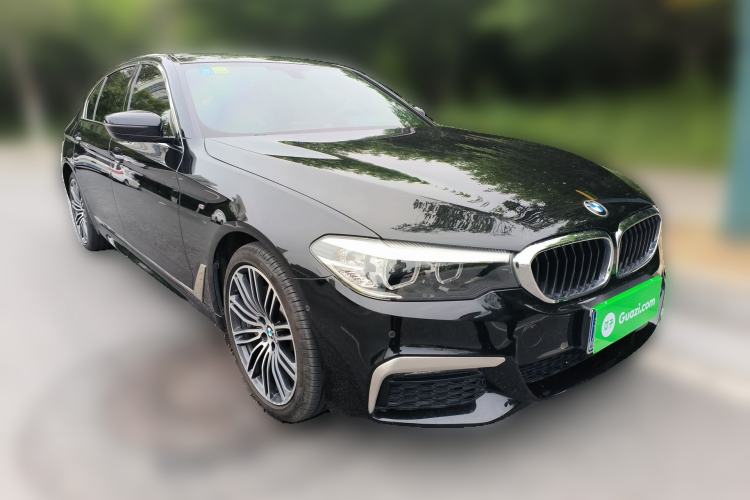 Used BMW 5 Series 2019 530Li Leading Model M Sport Package Front Right 45 Deg