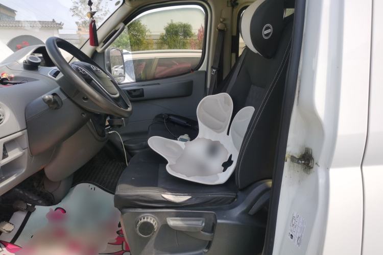 Used SAIC MAXUS Xintu V80 2021 2.0T Manual Classic Aoyuntong Short Wheelbase Mid-Roof 5/6-Seater Left Front Seat