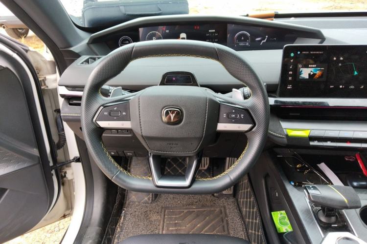 Used Changan UNI-V 2022 1.5T Sport Edition