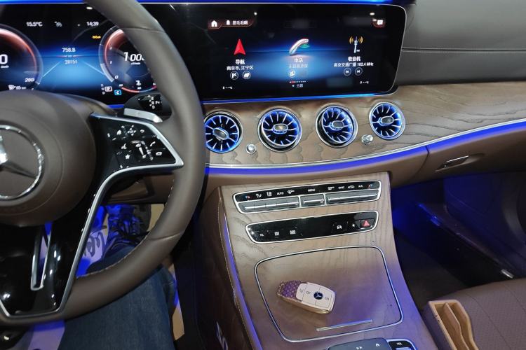 Used Mercedes-Benz E-Class 2023 Facelift E 260 L
