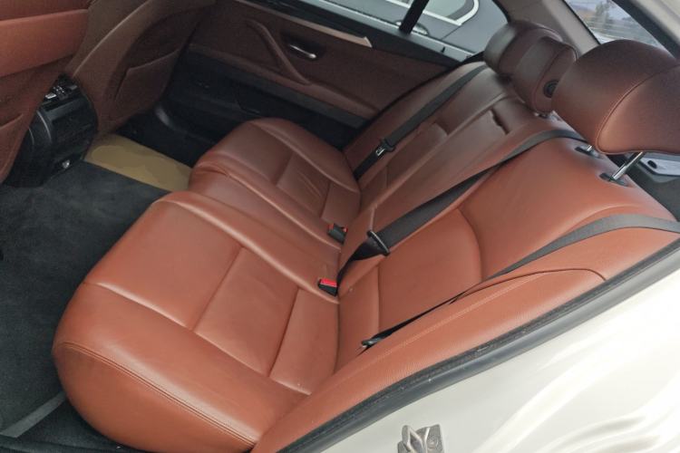 Used BMW 5 Series 2014 520Li Elegant Model
