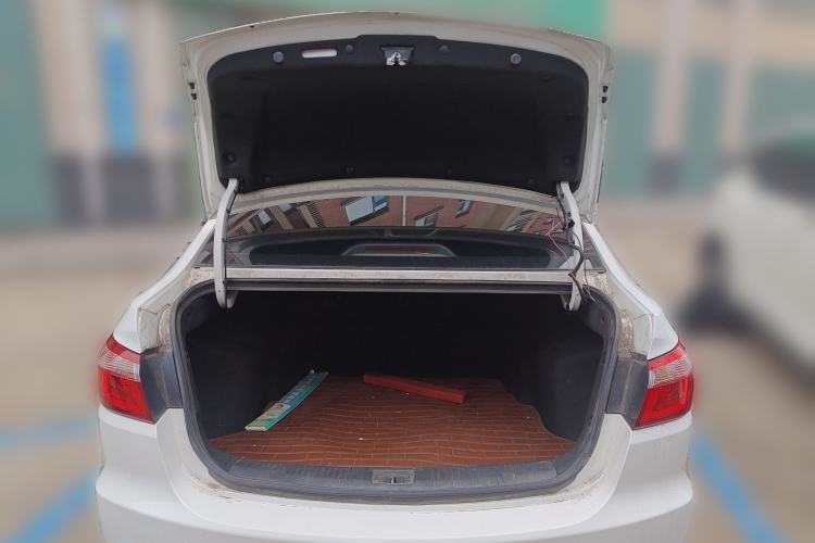 Used Changan Alsvin V7 2015 1.6L Manual Enjoyment Model China IV Standard
