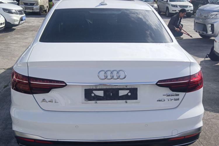 Used Audi A4L 2022 40 TFSI Fashion Dynamic Model
