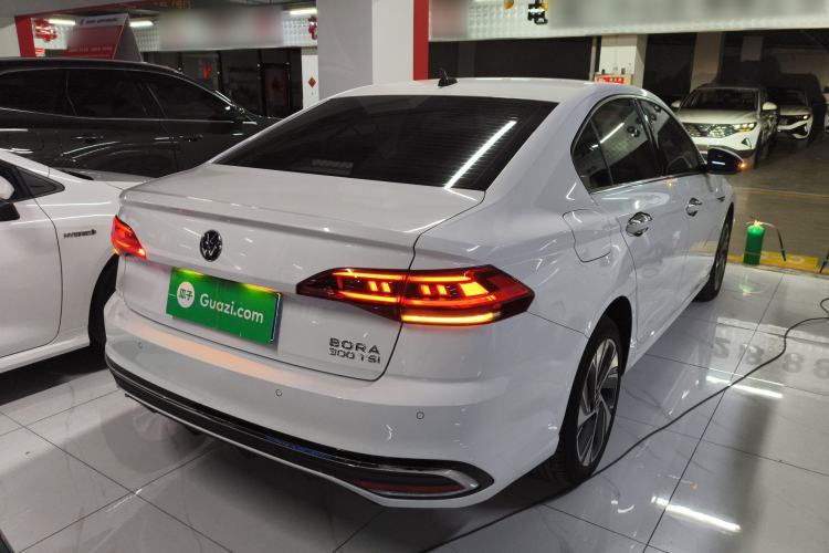 Used Volkswagen Bora 2023 300TSI DSG Prestige Edition
