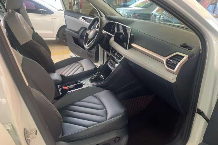 Used Volkswagen Tharu 2023 300TSI Two-Wheel-Drive Full Moon Edition