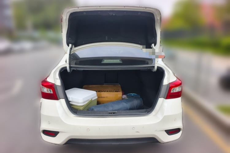 Used Nissan Sylphy 2018 1.6XV CVT Deluxe Edition Trunk