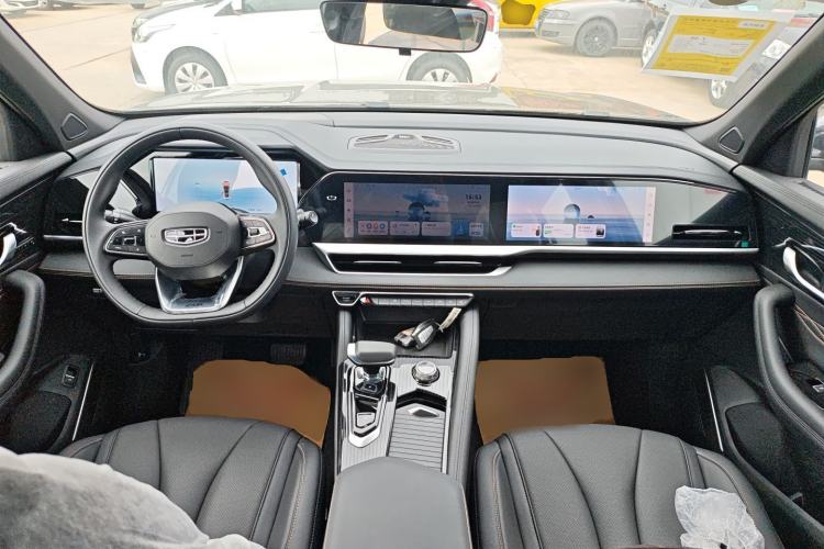 Used Geely Auto Monjaro L 2024 2.0TD DCT EVO Two-Wheel Drive Long-Range Version Center Console