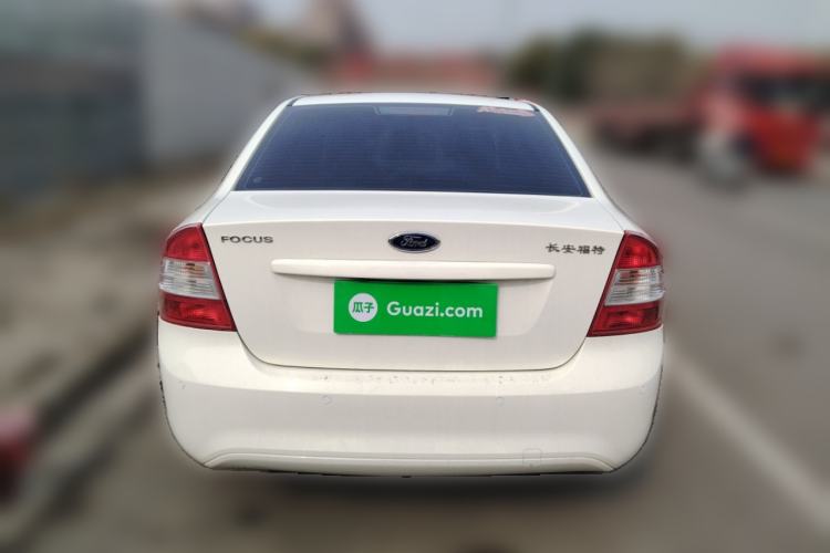 Used Ford Focus 2013 Sedan Classic 1.8L Manual Base Model