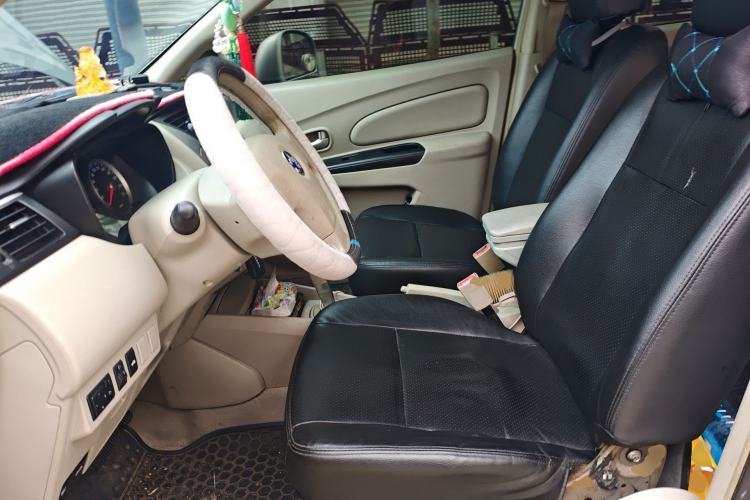 Used Venucia D50 2015 1.6L Automatic Fashion Edition
