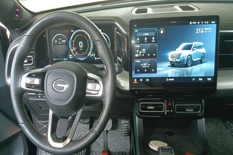 Used GAC Trumpchi GS8 2022 Flagship Series 2.0 TGDI Two-Wheel-Drive Prestige Edition (6-seater) Center Console