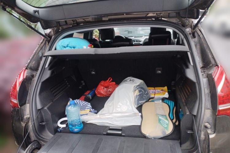 Used Peugeot 3008 2015 2.0L Automatic Trend Edition
