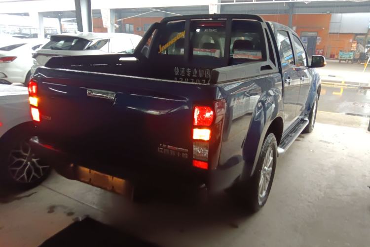 Used Isuzu D-MAX 2020 1.9T 4x4 Automatic Comfort Edition China VI Standard RZ4E Hi-Power
