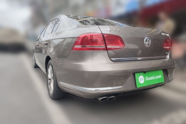 Used Volkswagen Magotan 2015 Facelift 1.8TSI Luxury Model Rear Left 45 Deg