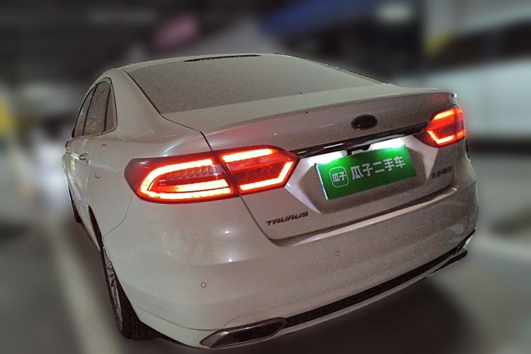 Used Ford Taurus 2015 EcoBoost 245 Luxury Model