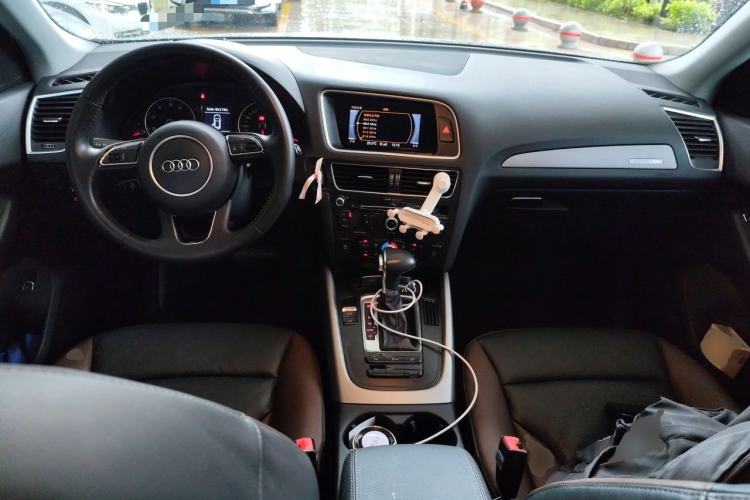 Used Audi Q5 2017 Plus 40 TFSI Ambition Model
