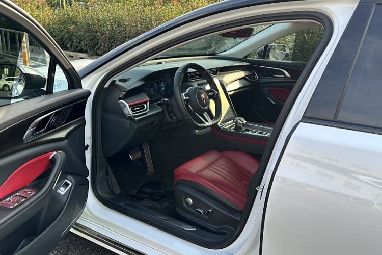 Used Hongqi H6 2023 2.0T Zhiyi Version