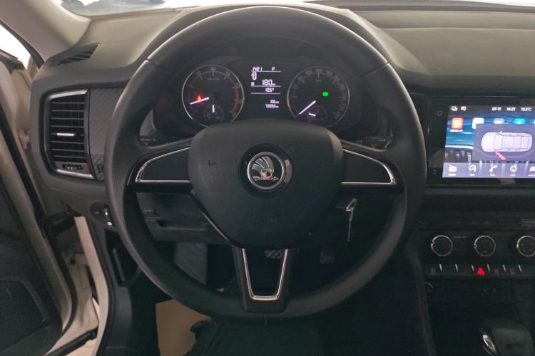 Used Skoda Kodiaq 2018 Facelifted TSI330 5-Seater Two-Wheel-Drive Standard Edition