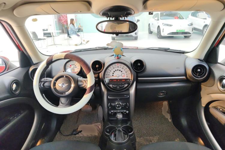 Used MINI Countryman 2011 1.6L ONE Interior 2