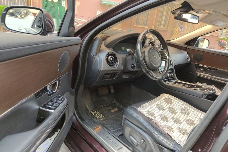 Used Jaguar XJ 2015 XJL 2.0T Two-Wheel-Drive Elegant Business Edition Driver Seat