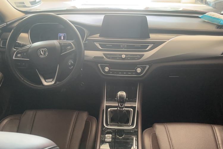 Used Changan Raeton CC 2018 1.5T Manual Elegant Model China V Standard