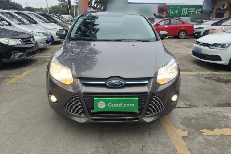 Used Ford Focus 2012 Sedan 1.6L Automatic Fashion Edition