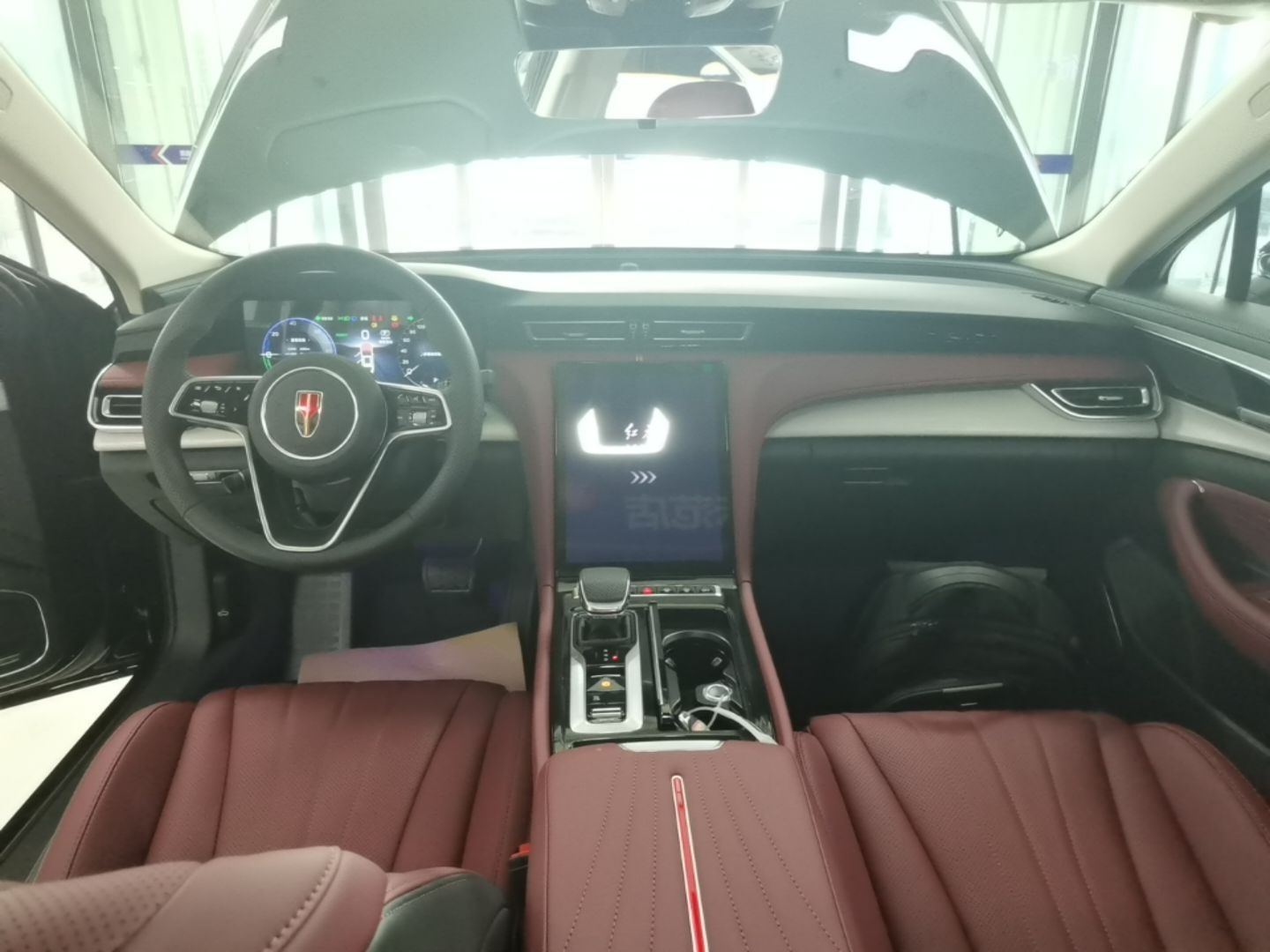 Hongqi H5 PHEV 2025 130 Super Hybrid Version — снимка 12