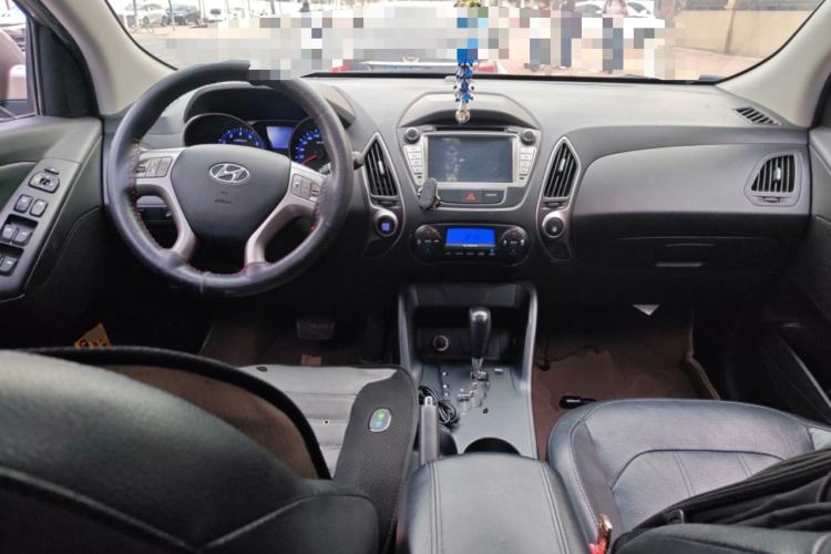 Used Hyundai ix35 2013 2.0L Automatic Two-Wheel Drive Smart GLS China IV Standard
