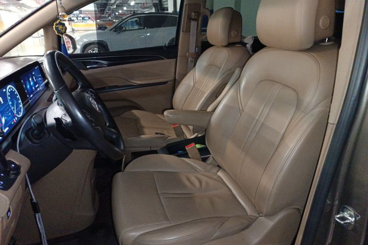 Used Buick GL8 2020 ES Land Cruiser 653T Luxury Model
