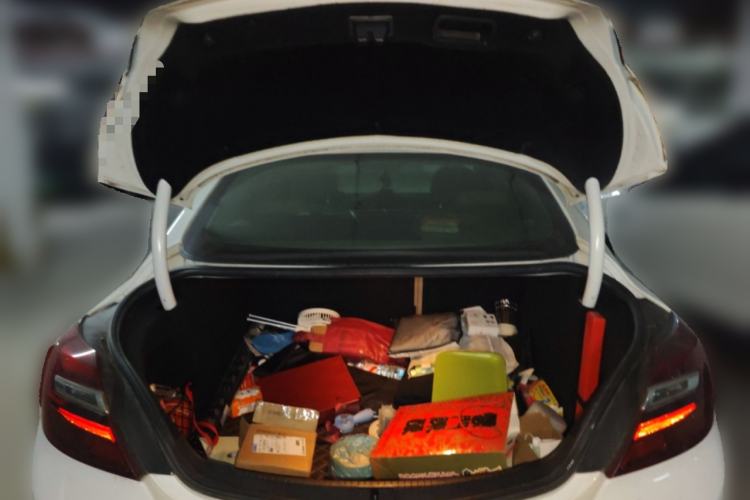 Used Buick Regal 2015 2.0L Leading Fashion Edition Trunk