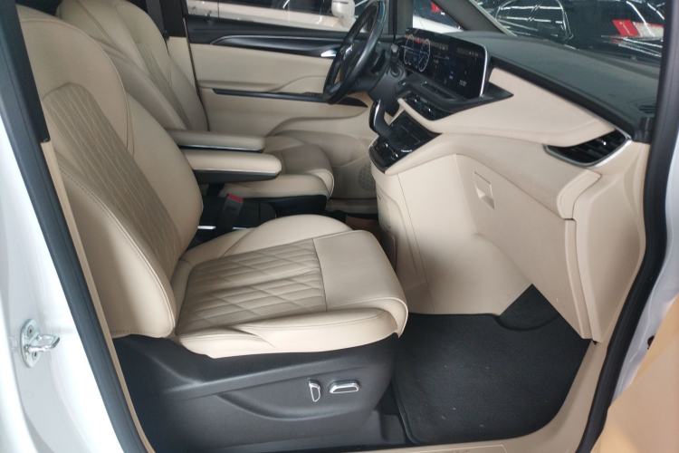 Used Buick GL8 2022 ES Land Cruiser 653T Luxury Model
