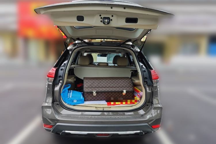 Used Nissan X-Trail 2019 2.0L CVT Comfort Edition 2WD Trunk