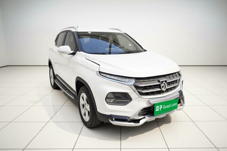 Used Baojun 510 2017 1.5L Automatic Fashion Model Exterior 2