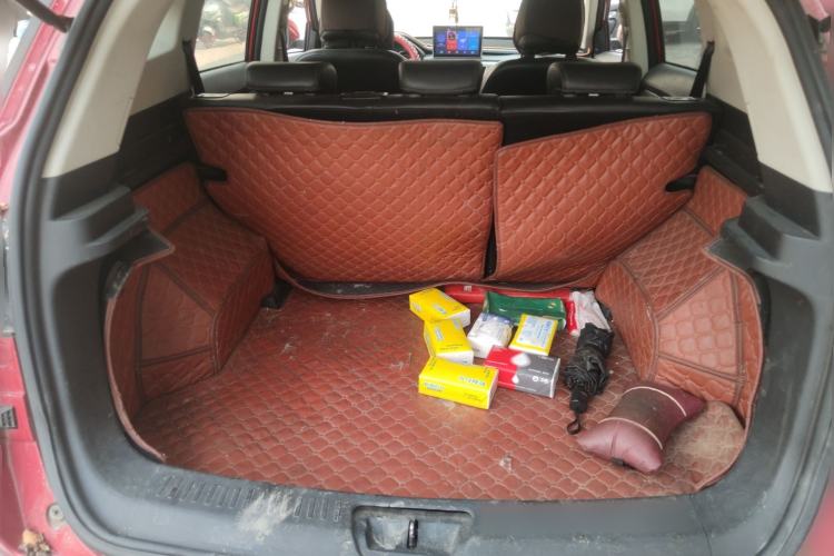 Used Hanteng X5 2018 1.5T Manual Elite Edition Trunk