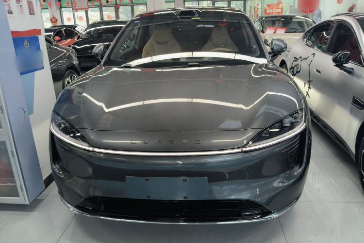 Used Hima Luxeed R7 2025 Extended-Range 331km Ultra Front