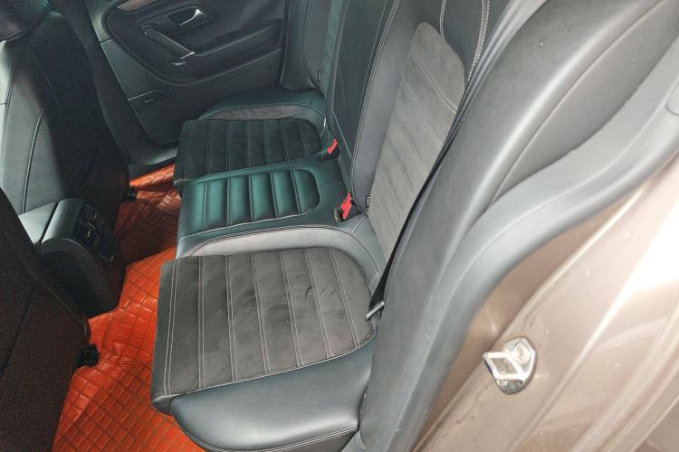 Used Volkswagen FAW-Volkswagen CC 2013 1.8TSI Luxury Model Left Rear Seat