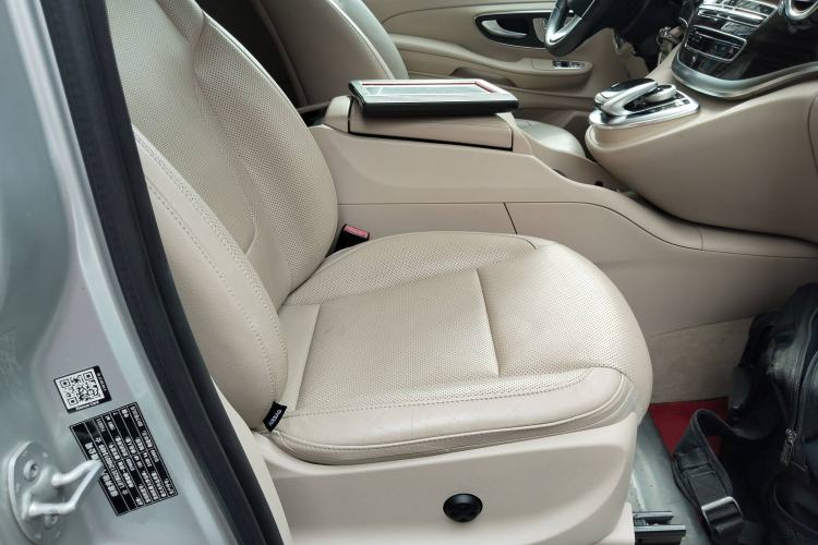 Used Mercedes-Benz V-Class 2017 V 260 Avantgarde Edition