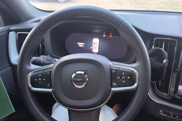 Used Volvo XC60 2022 B5 4x4 Zhiyi Luxury Edition Steering Wheel
