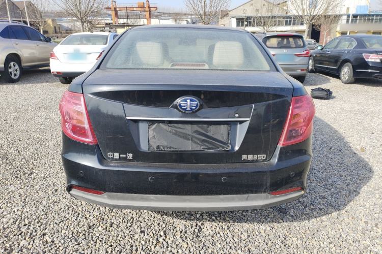 Used Bestune B50 2013 1.6L manual luxury version
