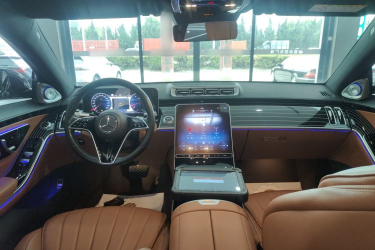 Used Mercedes-Benz S-Class 2024 Restyled S 400 L Business Version Center Console