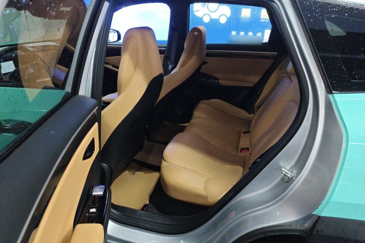 Used Geely Galaxy L7 2024 1.5T 115 km MAX Dragon Edition Left Rear Seat