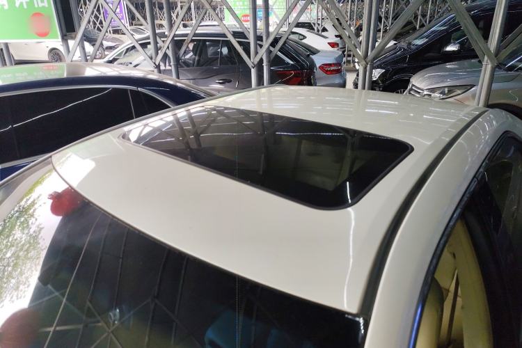 Used Toyota Camry 2015 2.0G Premier Edition Roof