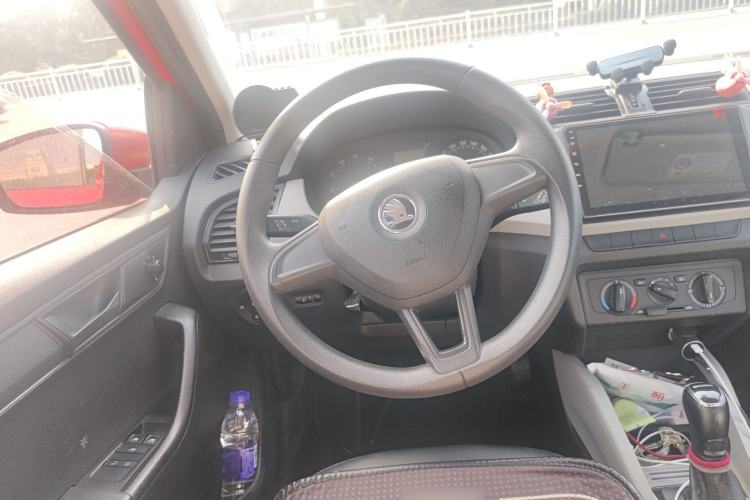 Used Skoda Fabia 2015 1.4L Automatic Front-Drive Model
