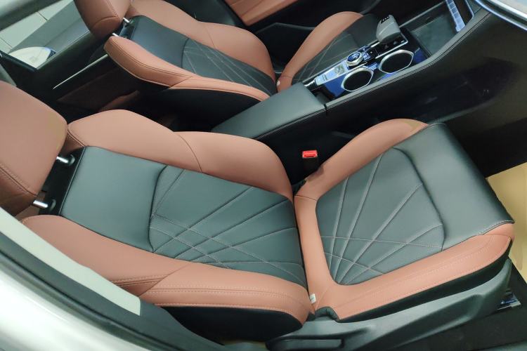 Used CHANGAN Eado 2023 Changan Edition PLUS Blue Whale NE 1.4T GDI DCT Prestige Version
