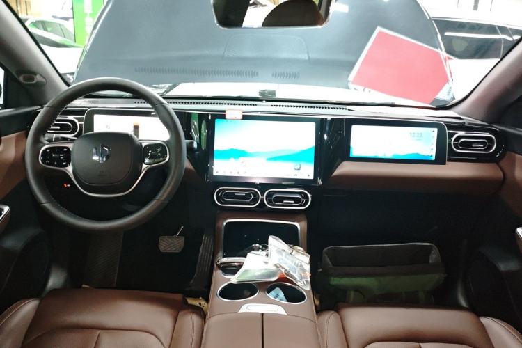 Used Leapmotor C01 2023 606 Comfort Edition Center Console