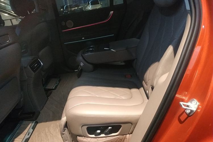 Used Hima AITO M9 2024 Range-Extended Ultra Version 52 kWh 5-Seater Model
